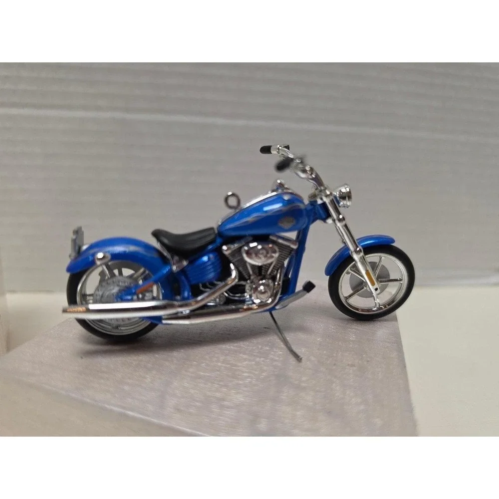 2009‎ Hallmark Keepsake Christmas ornament featuring a blue 2008 Harley-Davidson